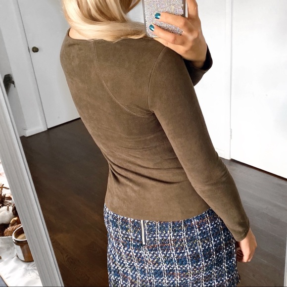 🌳 GIORGIA OLIVE GREEN SUEDE LONG SLEEVE TOP! - Picture 4 of 15